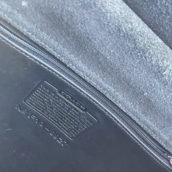 Coach Vintage Leather Station In Black - Picture 7 of 16